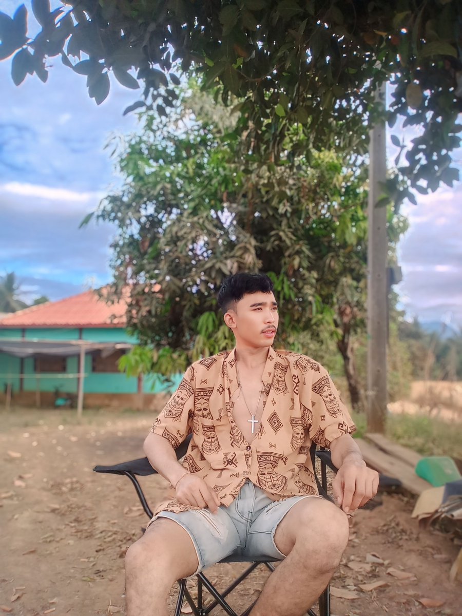 ຫາຄູ່ເຄົ້າດາວ