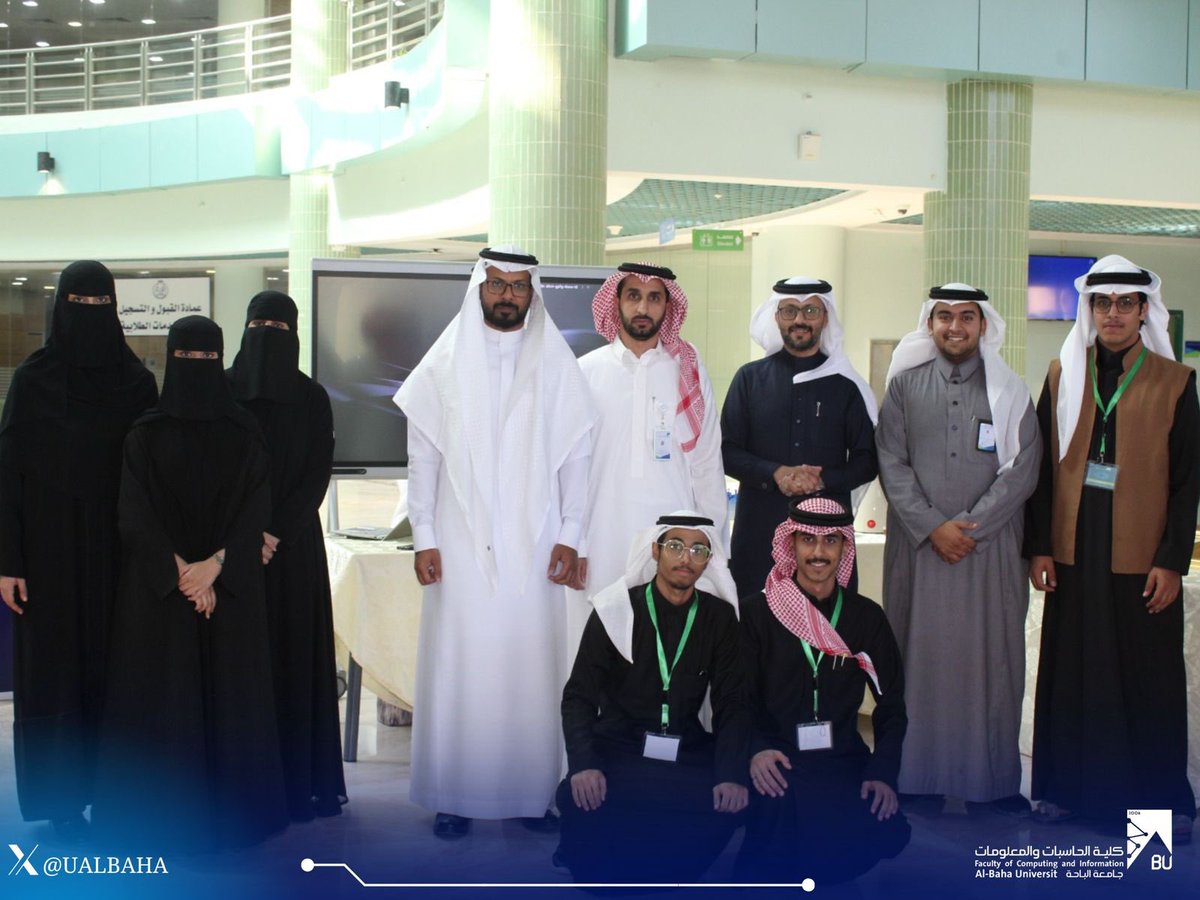 UALBAHA's tweet photo. #تغطية | شارك طلبة نادي كلية الحاسبات والمعلومات بـ #جامعة_الباحة في فعاليات اليوم العالمي للغة العربية تحت شعار " اللغة العربية والذكاء الاصطناعي" وقد زار ركن الكلية معالي رئيس الجامعة أ.د. عبدالله بن يحيى الحسين، وسعادة وكلاء الجامعة والعمداء وأعضاء هيئة التدريس والطلبة. https://t.co/iFL68gGQBe