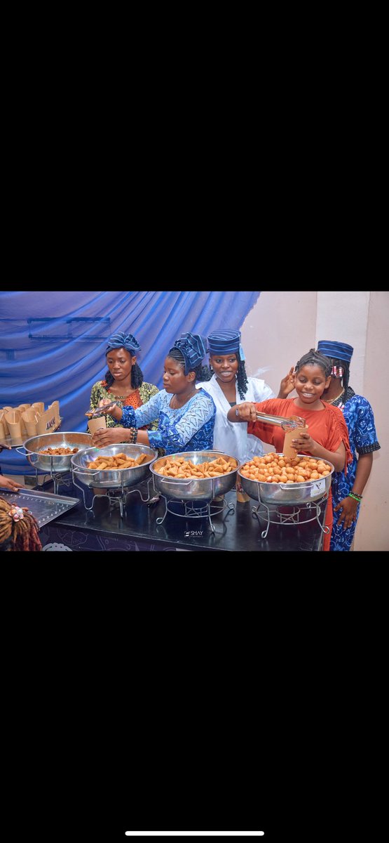 Tplusevent's tweet photo. It was my mum’s birthday party few weeks ago. Trust I and my team to serve guests with mouthwatering SMALLCHOPS.
The guests of #TripleTee@60 enjoyed our smallchops so much. https://t.co/nkwWq8dJpv
