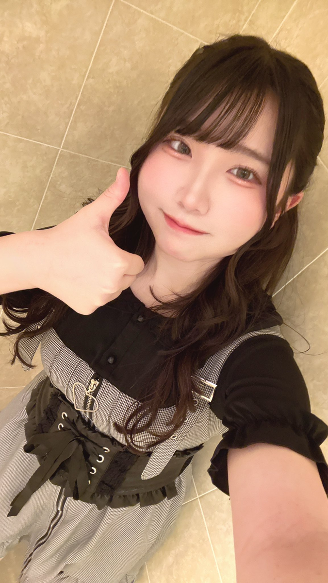 圖 睦和 Mortis 的圓臉是中之人逆輸入嗎