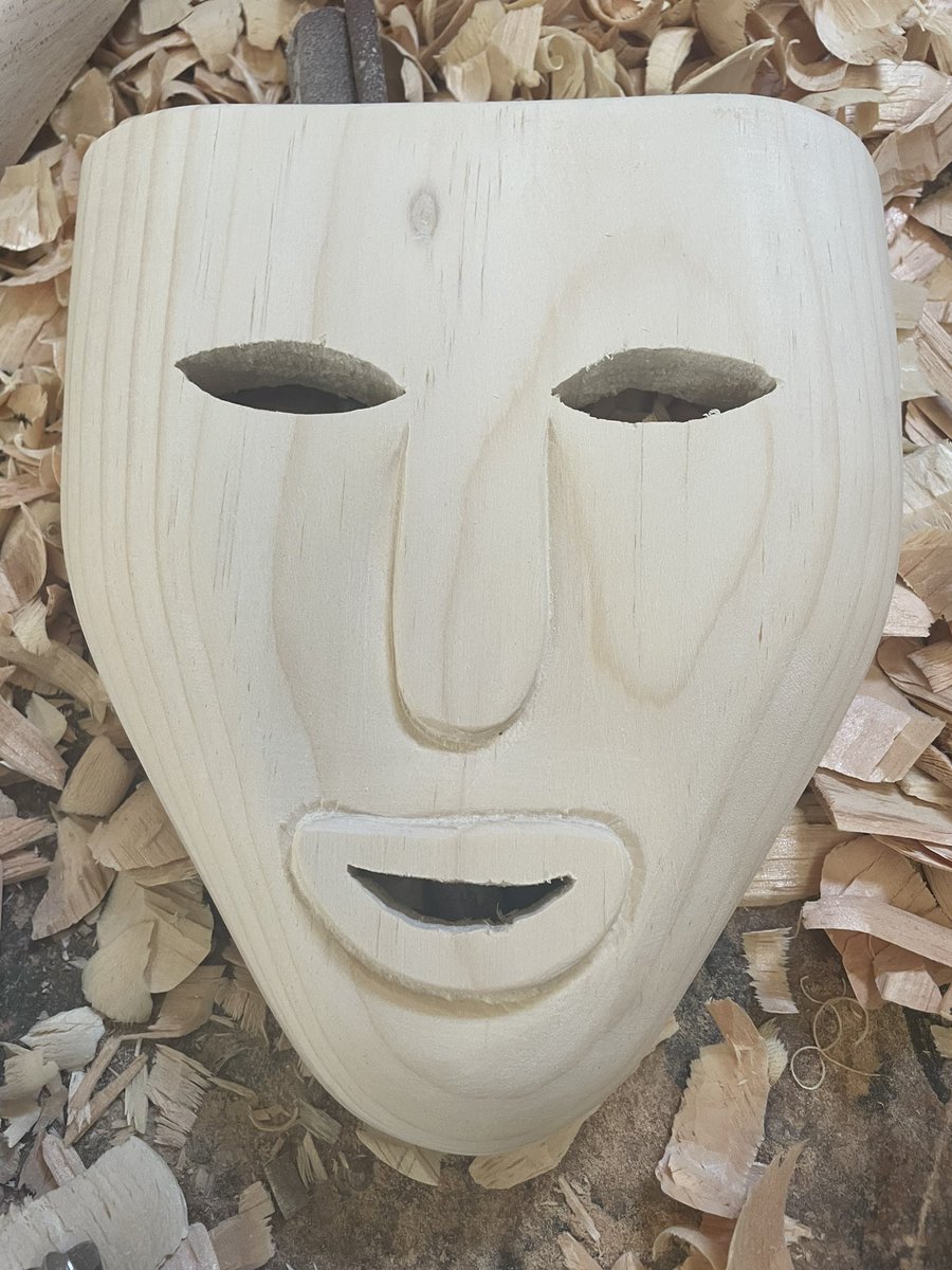 artechiconahui's tweet photo. La tradición de tallar máscaras de madera en México se remonta a muchos años atrás. Las máscaras se usaban en rituales y danzas tradicionales, y se han mantenido vigentes a lo largo de la historia.

Mantengamos vivas nuestras costumbres y tradiciones.

Tradición, arte y cultura. https://t.co/azlogoMfvX