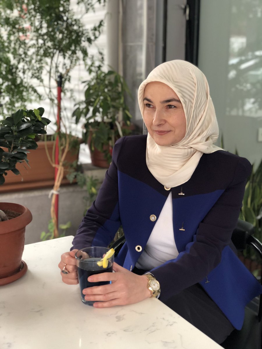 HaticeGozeten's tweet photo. Azad ettim hüzne dair ne varsa.
Huzurun tadını çıkarıyorum enine boyuna rötarlı da olsa ...

#hayırlıhaftalar https://t.co/YJ0C2TZpgi