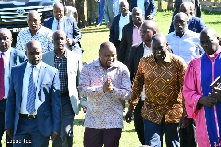 LennyBrighton1's tweet photo. "So do not fear, for I am with you; do not be dismayed for I am your God. I will strengthen you &amp; help you; I will uphold you with my righteous hand". ~ ISAIAH 41:10
Welcomed the President HE. @WilliamsRuto for a Sunday service at AIC Koiwa Town Church in Konoin, Bomet.
Lapaa Taa https://t.co/Dh2DSWFhvy