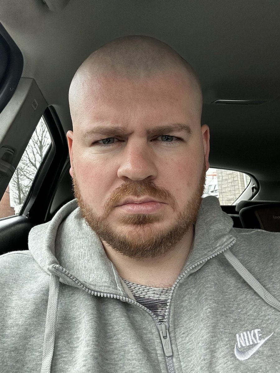 AaronHunt282's tweet image. A fresh bald head ready for 2025 #factoryreset