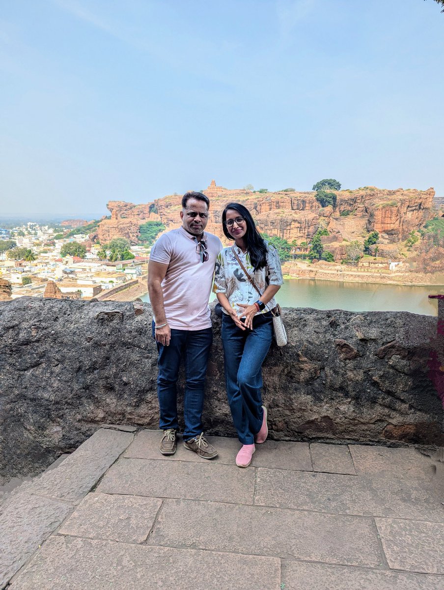 rjshonali's tweet photo. Rock- Cut Wonders! A vacation filled with wonder, excitement, and love. 🤩💫
#BadamiCaves #FamilyTravel #IncredibleIndia
#IndiaTourism #RoadTrip #FamilyTravel
#PixelPhotography #rjshoshoshonali
#TravelIndia #ExploreIndia #badami
#IndiaExplored #karanatakatourism https://t.co/2V1EjJGLz6