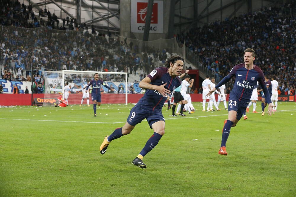 Media Parisien tweet media