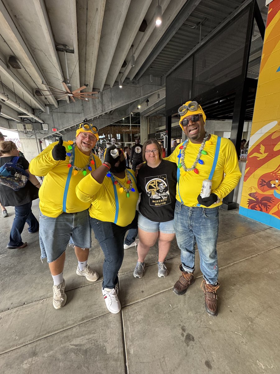 Britt & Jan tweet media