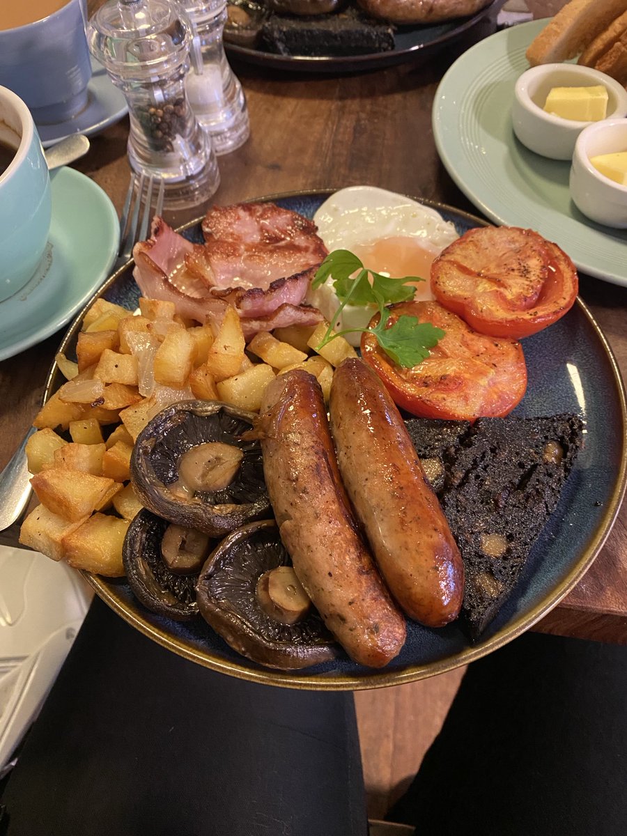 Last ride of 2024, Ayton, Westerdale, Rosedale, Egton, Whitby, home 🏡 last full English in a while too (January diet 😩🤣)