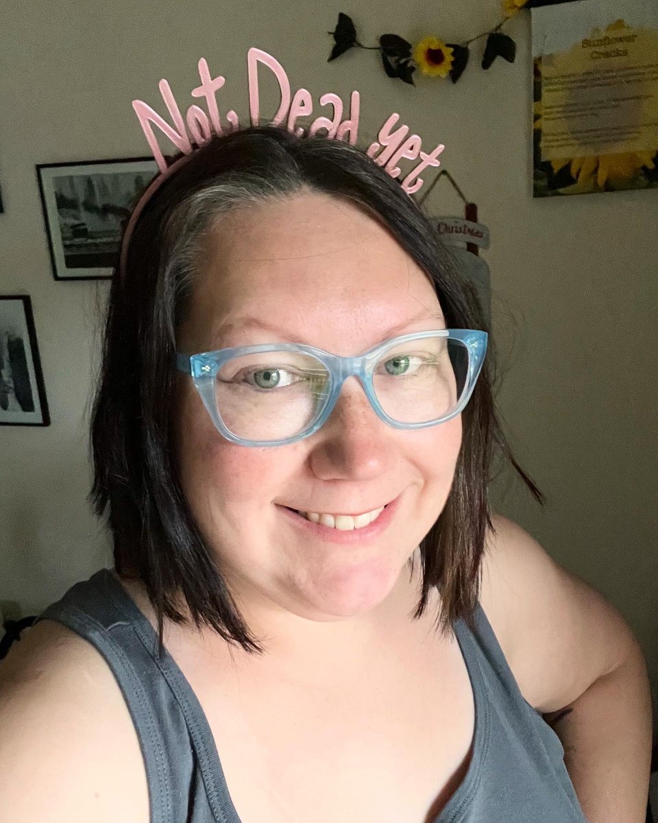 Ra©hel B. MLIS🌻☕️📚🎗 tweet media