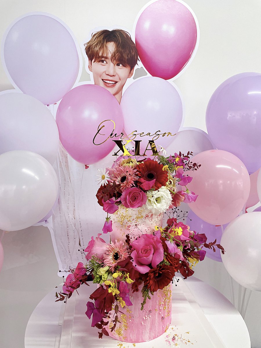 𝄢

「 𝓞𝓾𝓻 𝑺𝑬𝑨𝑺𝑶𝑵 」
𝒷𝓎. 𝑋𝐼𝐴𝑆𝑃𝐴𝐶𝐸

2024 시아스페이스를 찾아주신 모든 코코넛분들께 감사드립니다! 우리가 함께한 계절의 기록, 서로 사랑한 순간들로 가득한 따뜻한 공간에서 모두 행복한 시간 보내셨기를 바랍니다♡