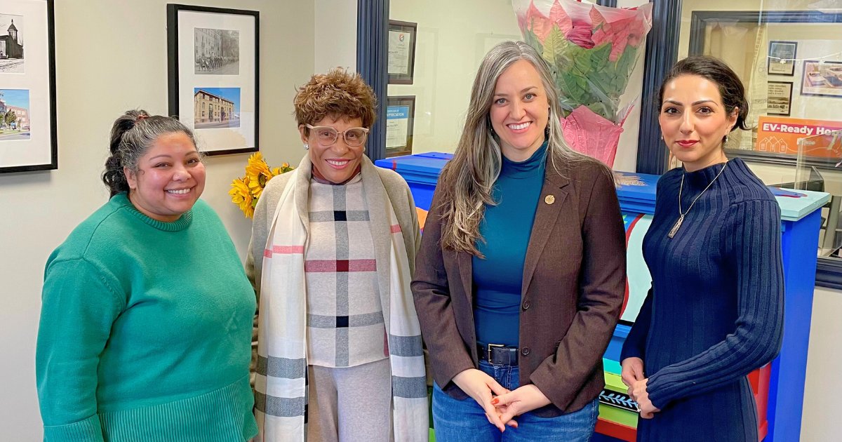 RNAO's tweet photo. #QPOR: Members of RNAO's Durham chapter (@RNAO_durham) met with MPP Jennifer French @jennkfrench to discuss key nursing and health issues in their region. #NursingCrisis #HousingCrisis @sepelene

🫵🏽Learn how you can participate in a #QPOR event: https://t.co/UyXsMiI3pe https://t.co/0aFRFw7KEl