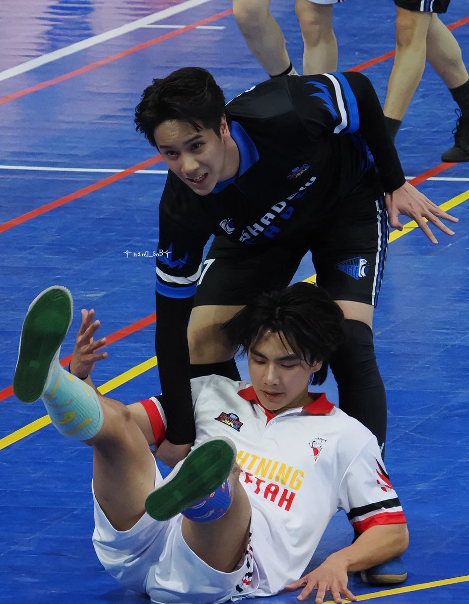 ohmnaynon's tweet photo. Ohmnon/ Ohmnanon short au!
love reboot : CLBK gara-gara futsal

©ohmnaynon