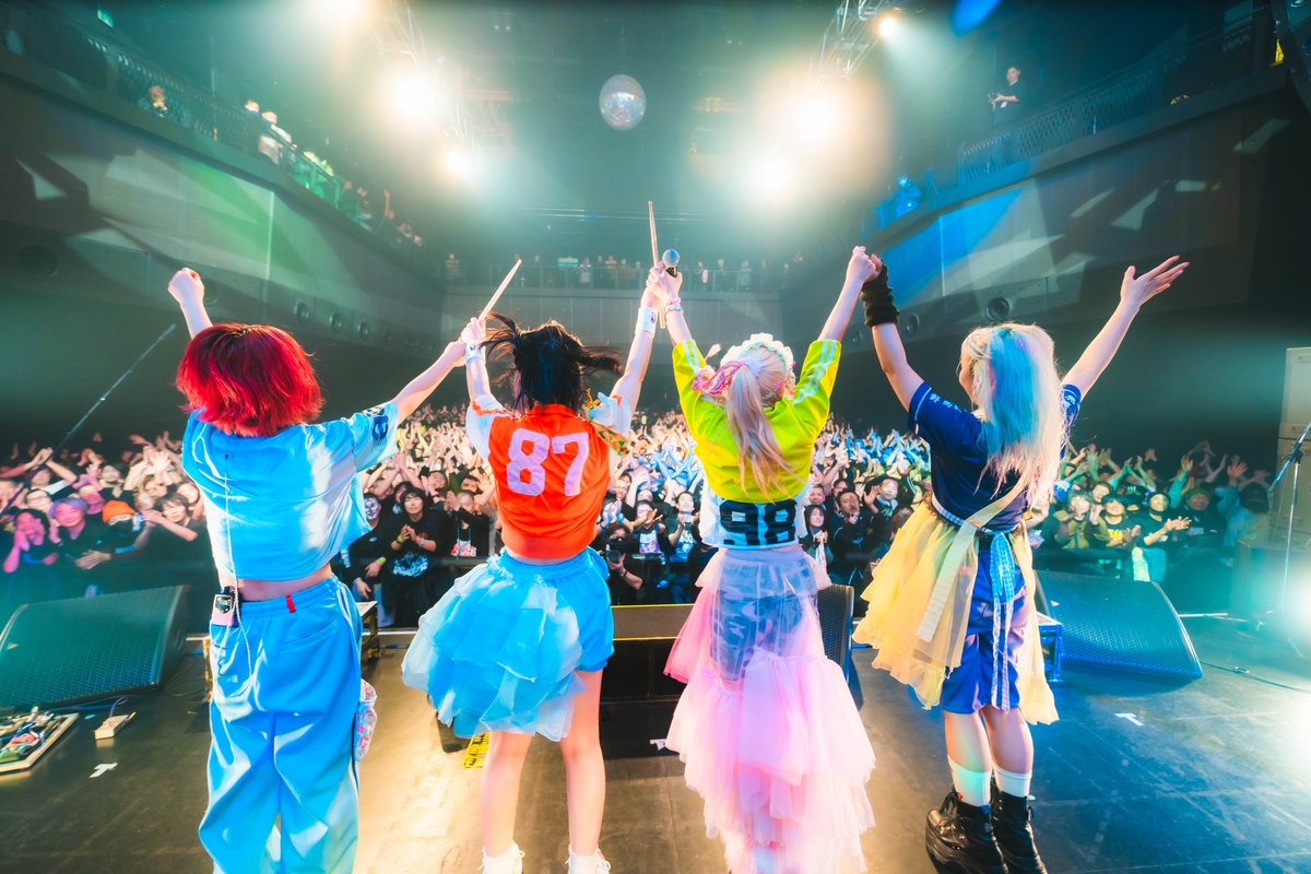 HA_NA_BIE_'s tweet photo. 【💥information📢】

「ぶっちぎりJAPAN TOUR 2024」
無事に終了致しました。
皆さまのご来場ありがとうございました！

次回の主催イベント
5/31(土)@ KT Zepp Yokohama
「春の大解放祭 2025」
FC「HANAbee.mania」にて最速チケット先行スタート🔥
ぜひご利用下さい！

▼詳細はこちら
https://t.co/kEw0N1W0pZ
1/13 23:59まで

📷photo：@chanmei_camera