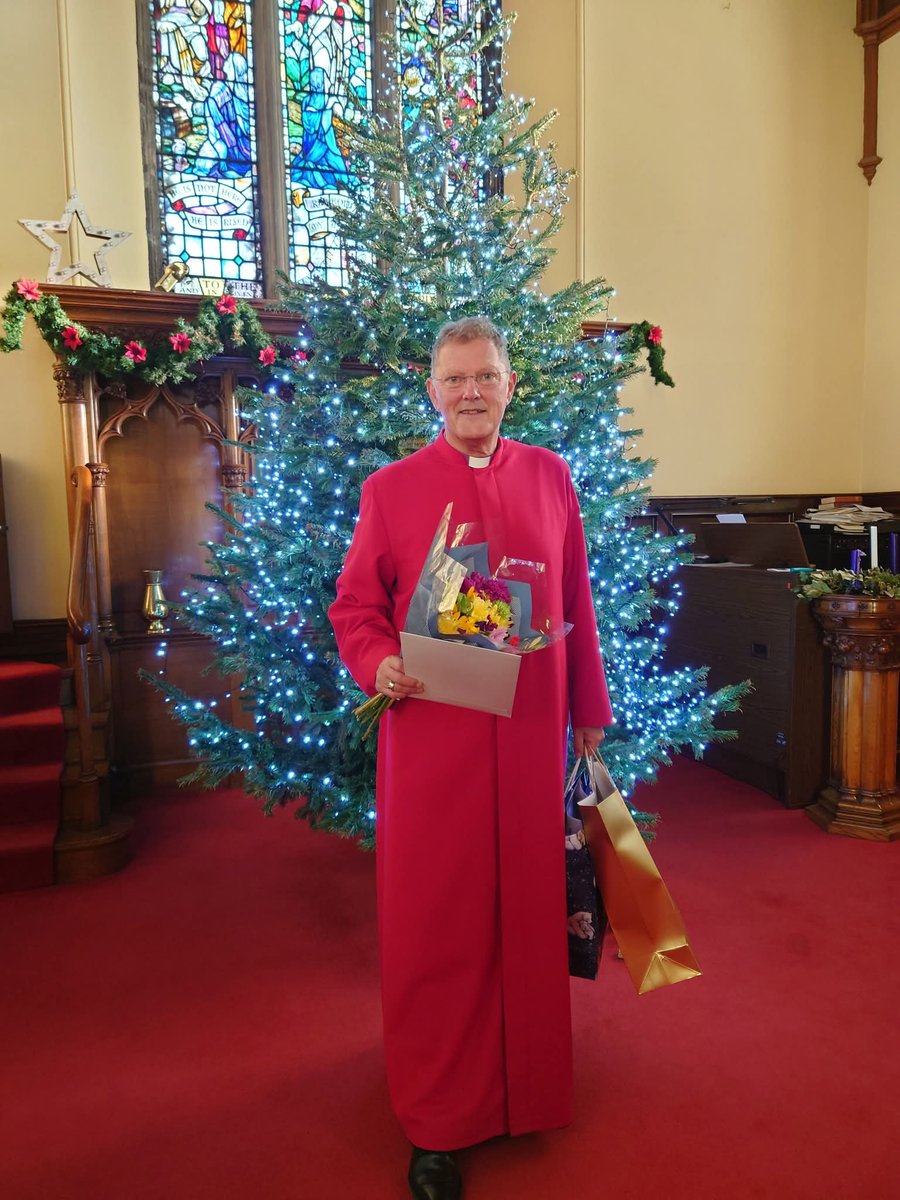 Today, in our service,we celebrated three endings. The last service of 2024. Rev John Well's last service before retirement. And our last service as St Margarets before we amalgamate and become Leith and Restalrig Churches. We wish John well in retirement.