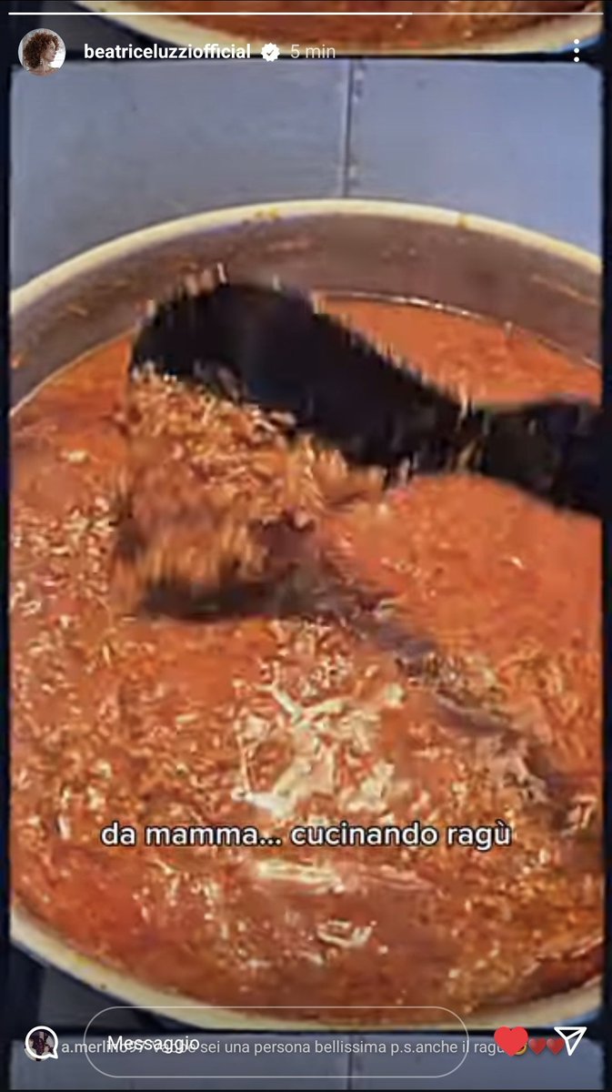 Leila_KJ's tweet photo. Madonna raga, è tornato il ragù! 😭😜
Ed è pure domenica! #ragù #scorte 🤭
🦋👑 https://t.co/xSP8HtCyNn