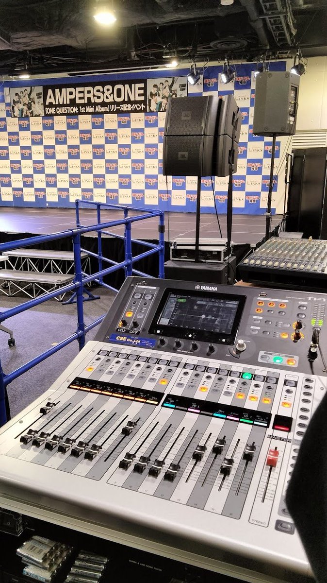 EventChap's tweet photo. アップを失念しておりました😓
今週も色々なステージを展開してましたが、とりあえず先週の写真を📸

ヨドバシカメラ梅田にて。

インフルエンザが流行っています🤧
気を付けて～ https://t.co/2kIt49z08s