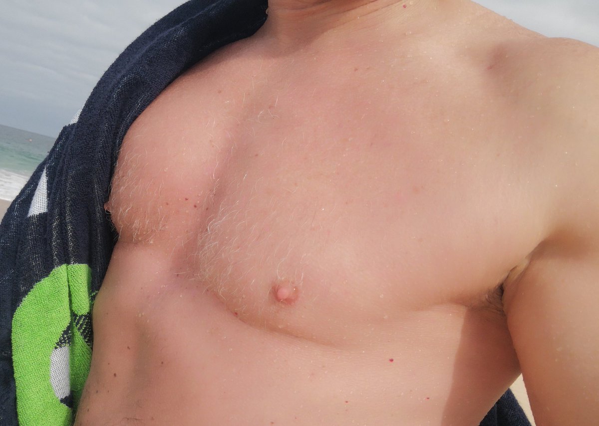 forward_cabin's tweet photo. Giving my tits some Australian sunshine. 給我的乳房一些澳洲的陽光。#hkgay #gayhk #gaywanchai #gaytravel #gayAUS #gayPER https://t.co/PBoelf3rdg