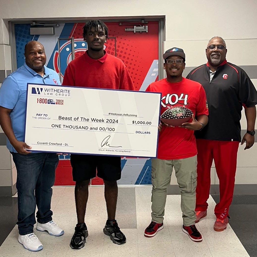 𝐑𝐨𝐧 𝐌𝐮𝐫𝐫𝐚𝐲 (@ronmurrayjr) on Twitter photo #K104/ <a href="/1800TruckWreck/">1-800TruckWreck</a> BEAST OF THE WEEK‼️
Congrats to Cuvanti Crawford and the Carter football program on receiving their $1,000 donation‼️
Thank you to Amy Witherite and 1-800 Truck Wreck ‼️
#dfw #dallas #fortworth #carter #cc #toobadtoobold #txhsfb #K104/ <a href="/1800TruckWreck/">1-800TruckWreck</a> BEAST OF THE WEEK‼️
Congrats to Cuvanti Crawford and the Carter football program on receiving their $1,000 donation‼️
Thank you to Amy Witherite and 1-800 Truck Wreck ‼️
#dfw #dallas #fortworth #carter #cc #toobadtoobold #txhsfb