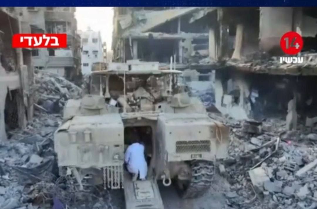 بمعطفه الأبيض حتى النفس الأخير.