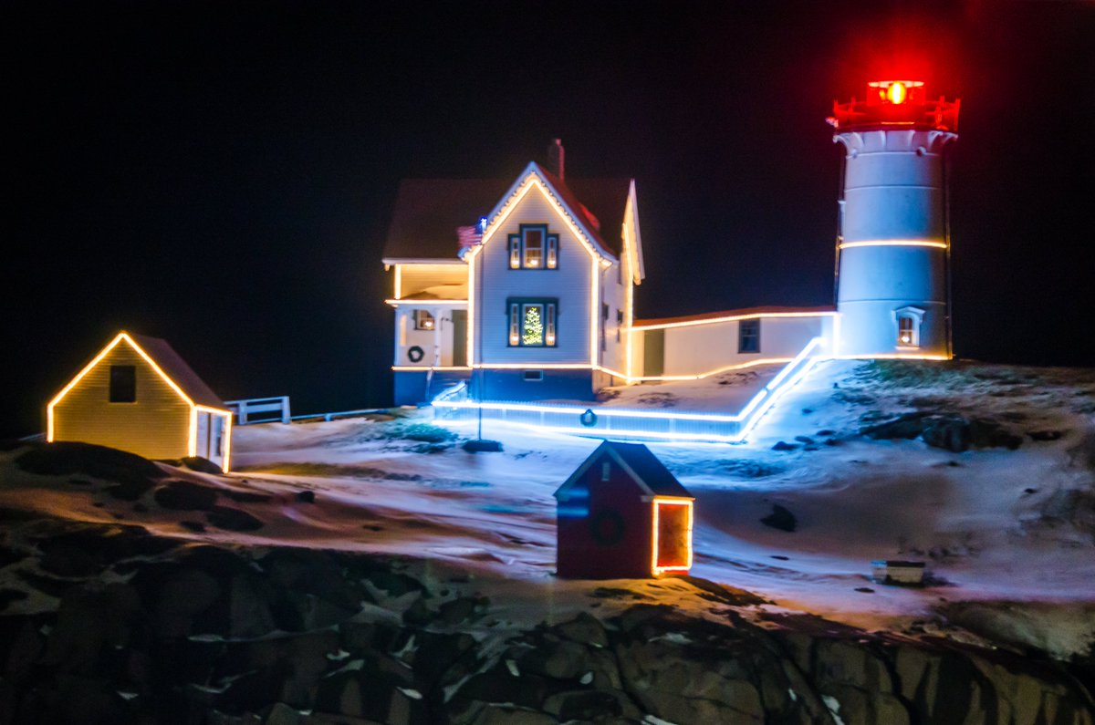 GM ☕️📷🎅

How are you spending this last Saturday of 2024?