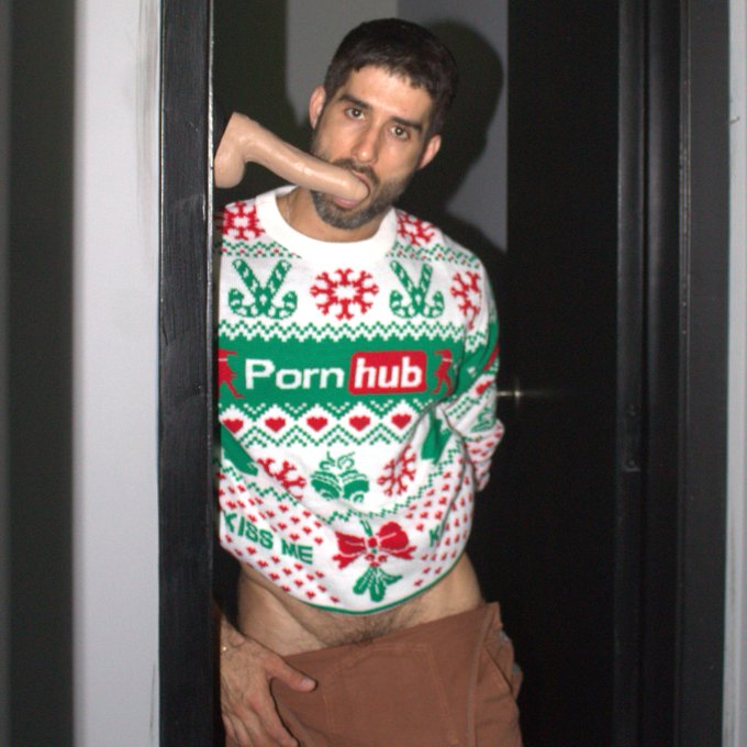 Here's the perfect way to blow that Christmas cash  US/Europe/Canada/Australia:    https://t.co/pfmGrwDYTK<a href="/tag/gayporn"class="tags"><span>#gayporn</span></a><a href="/tag/onlyfans"class="tags"><span>#onlyfans</span></a>