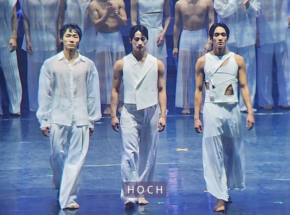 _hxxoxxcxxh_'s tweet image. 태평성대 퍼스트 쓰리샷 걸어나오는 거 보고 기절할뻔함 진짜
호치는 유명한 대왕조합 처돌이임....🫠🫠🫠
#기무간 #김종철 #최호종