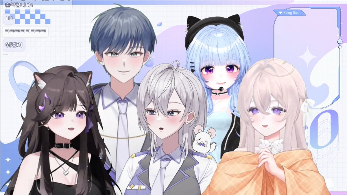 2so0605's tweet image. #2SO_live
오늘 단체 싱크룸 합방.. 이르케 많은 인원이랑 함께 노래하는 건 처음이라 막 턱 빠진 채로 감상하구 엄청 신나게 궁딩이 씰룩씰룩 즐겼슴다. 노래 잘하는 미소녀, 미소년들 사이에 껴서 너무 해삐했슴다. 초대해주셔서 너무 감사했구 놀러와준 코이단 너무 고맙구 다음에 또 만나요오오!!!