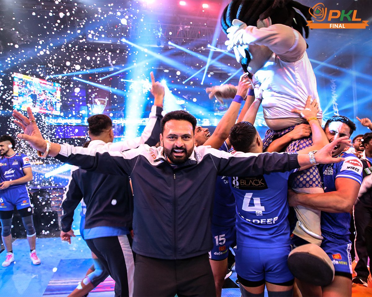 ProKabaddi's tweet image. दूध दही का खाणा, जीत गया हरियाणा 🔥💙

#ProKabaddi #PKL11 #LetsKabaddi #ProKabaddiOnStar #PKLFinal #HaryanaSteelers #PatnaPirates