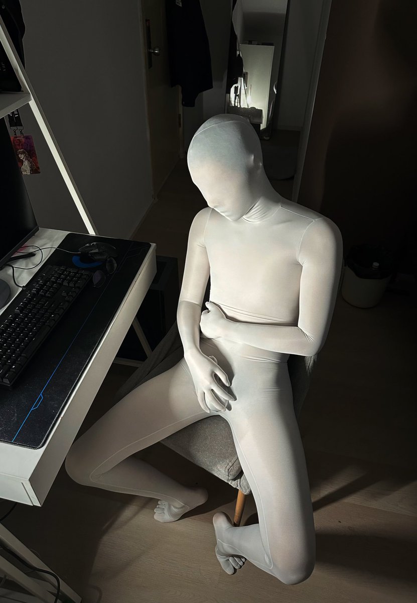 #zentai