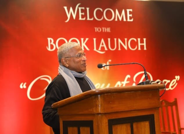 CCLRanchi's tweet photo. "Hon'ble Deputy Chairman, Rajya Sabha Shri Harivansh ji in gracious presence of Padma Shri Shri Ashok Bhagat ji ,CMD CCL, Shri N. K Singh and dignitaries from Ranchi, launched Mayank Kashyap's new novel named "Odyssey of Daze" at a grand event in Ranchi. 

A compelling story of sibling bonds, addiction, and resilience. It reflects societal realities and inspires change. Sri Mayank is currently working in CC&PR department of CCL.