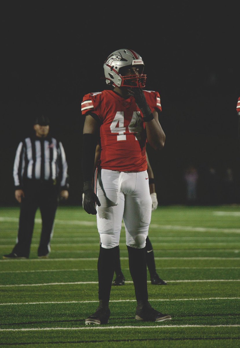 Tim’Areon Williams (@tim_areon) on Twitter photo Senior szn highlights ‼️
-12 sacks
-67 total tackles
-pass deflections
hudl.com/v/2QCEuC
<a href="/eliadams33/">E.</a> <a href="/Geralddixon44/">COACH G</a> <a href="/Coach_CJMac/">Mac-Attack / Charles (CJ) McEachin</a> <a href="/Chisholm_Island/">Naris “COACH CHILL” Chisholm</a> <a href="/FootballSPHS/">South Pointe Football</a> <a href="/southpointeFBSC/">Coach Bobby Collins</a> <a href="/Coach_VanHorn/">Brad Van Horn</a> Senior szn highlights ‼️
-12 sacks
-67 total tackles
-pass deflections
hudl.com/v/2QCEuC
<a href="/eliadams33/">E.</a> <a href="/Geralddixon44/">COACH G</a> <a href="/Coach_CJMac/">Mac-Attack / Charles (CJ) McEachin</a> <a href="/Chisholm_Island/">Naris “COACH CHILL” Chisholm</a> <a href="/FootballSPHS/">South Pointe Football</a> <a href="/southpointeFBSC/">Coach Bobby Collins</a> <a href="/Coach_VanHorn/">Brad Van Horn</a>