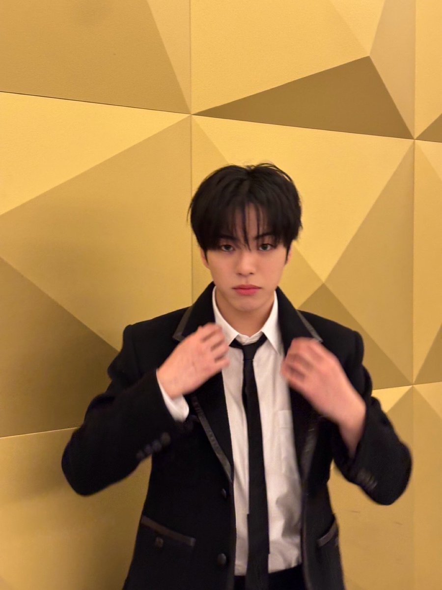 [241225] 🦁트레저 윤재혁🌟위버스

"Merry Christmas ❤️💚"

トレジャーユン・ジェヒョク
TREASURE YOON JAEHYUK
<a href="/treasuremembers/">TREASURE</a>