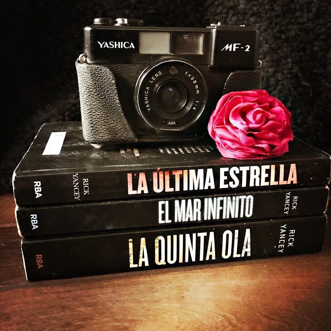 Les dejo mi reseña de La quinta ola de Rick Yancey open.substack.com/pub/laslectura…