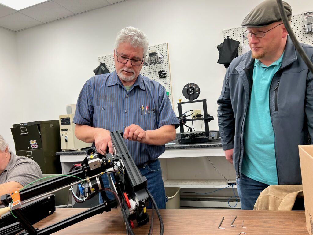 OHCollaborative's tweet image. Need a New Year's Resolution? Come to Oak Hill Collaborative in 2025 and begin your computer education ! 🎓
⭐ Over 50 different classes
⭐ Comfortable classroom environment
⭐ Courses for every learner level
AND we provide the laptop‼️
#freeeducation #freetechhelp #laptops