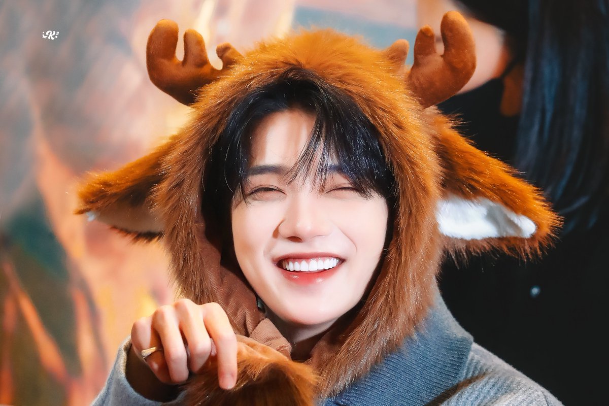 K2_1230_'s tweet photo. 241229 🦌

#조슈아 #홍지수
#ジョシュア #JOSHUA 
#세븐틴 #SEVENTEEN

HD 🔗：https://t.co/SYcN5agp6j https://t.co/Ono0Iyt5Pz