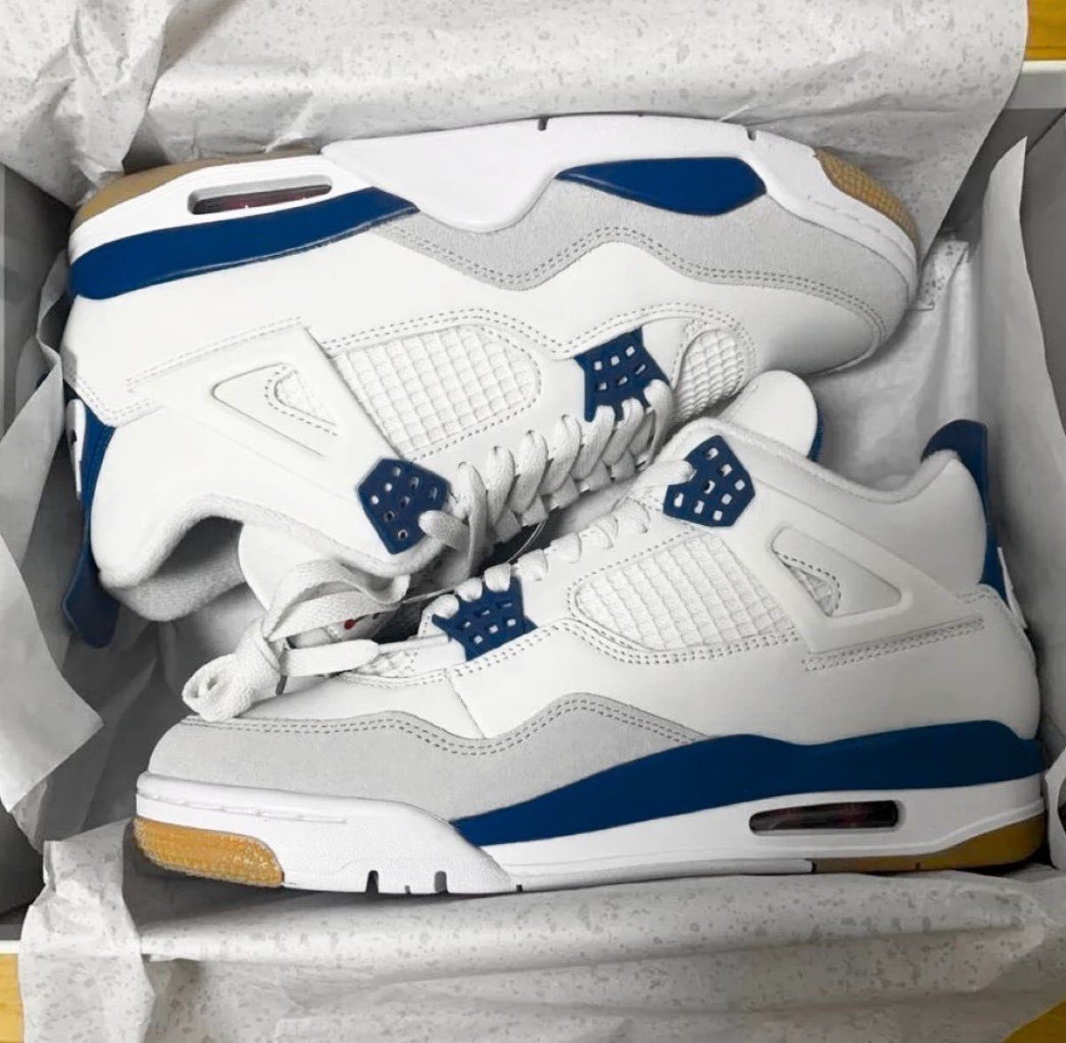 Nike SB × Air Jordan 4 SP “White Navy”が発売予定 ［DR5415-100 