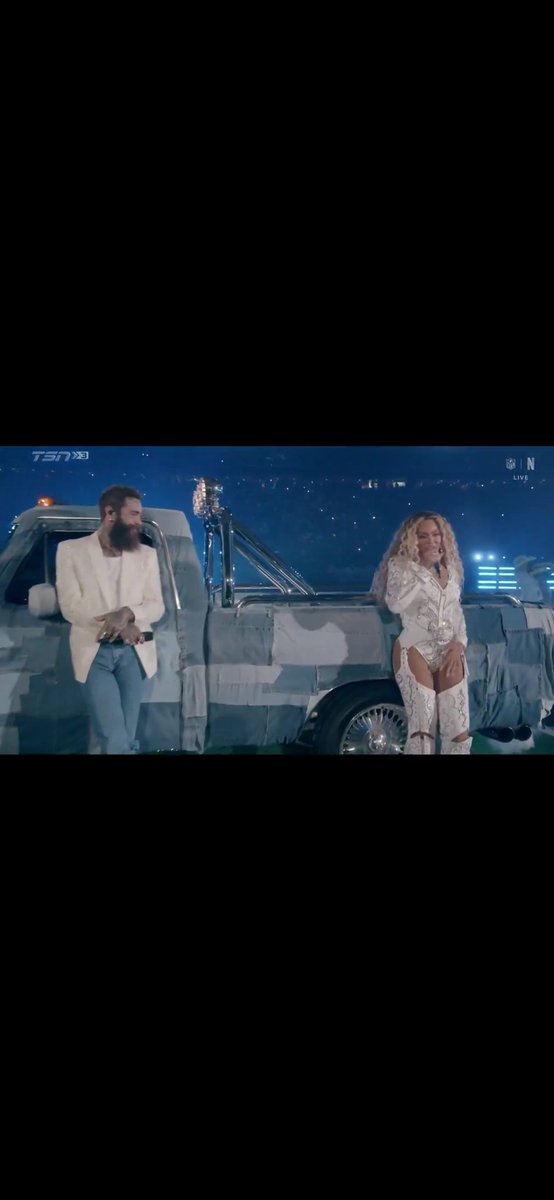 So the truck was covered in Levi's #levis
Damn <a href="/Beyonce/">BEYONCÉ</a> <a href="/PostMalone/">Post Malone</a>