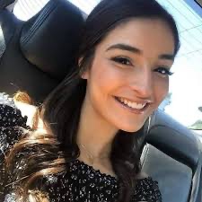maxcherry9803's tweet photo. Thinking of the amazing and beautiful @emilywillisxoxo  today!  She loved this time of year so much, always keeping her in my thoughts.  Happy Birthday Emily!❤️ https://t.co/yWe26Jo81t