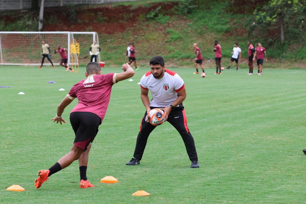 RobShow95's tweet image. Depois de tanto tempo colocando as chuteiras novamente. Que alegria. Obrigado aos envolvidos! 
#ThanksGod🙌🏾