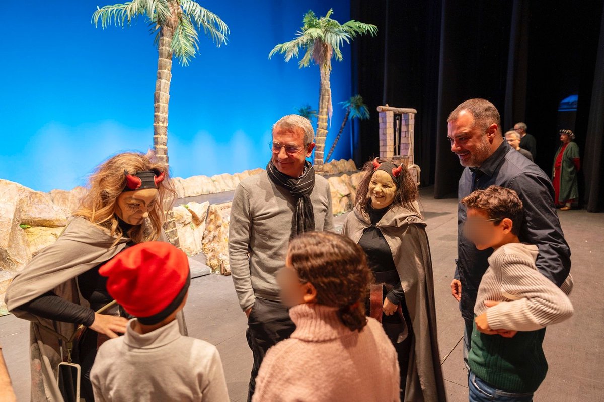 jordi_ballart's tweet photo. 🙂 Els Pastorets del @CCElSocial també fan únic el Nadal a la nostra ciutat!

🫶🏻 Aquest matí, amb tota la família, hem pogut divertir-nos (i molt) amb el Lluquet, el Rovelló i tota la família del Social! 

Felicitats!❤️ https://t.co/C4YS4IdW8w