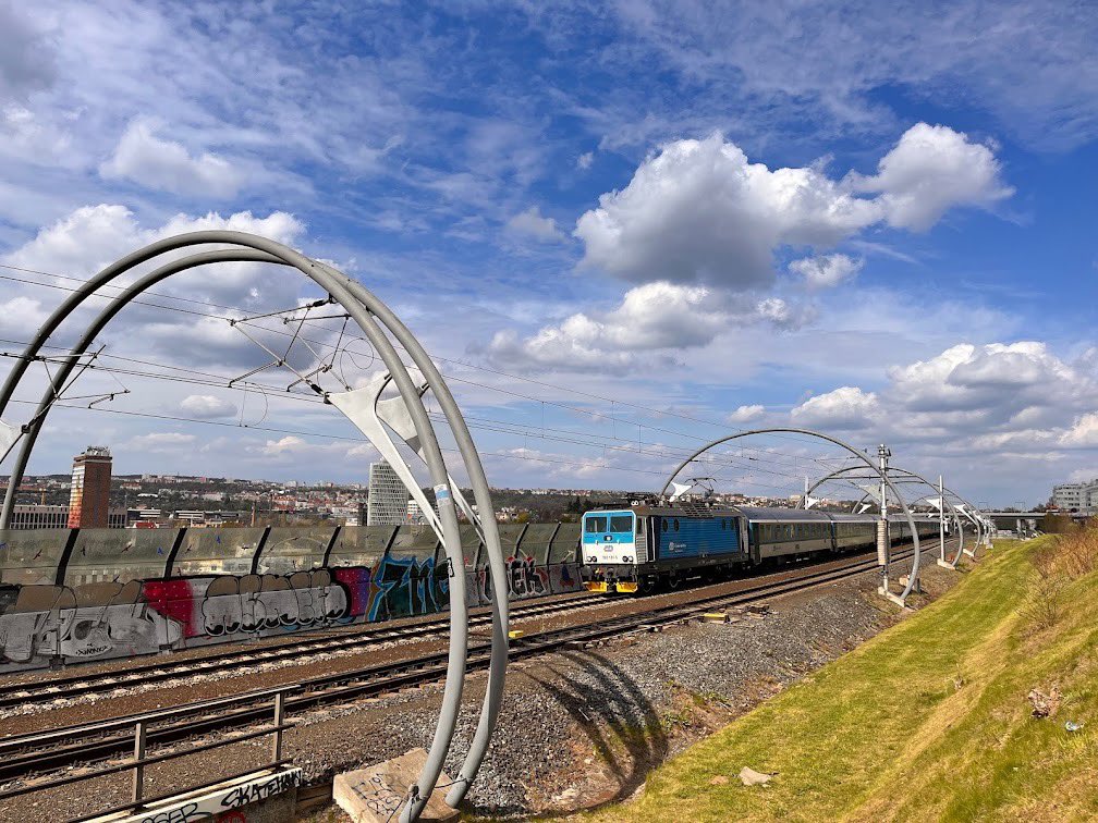 It is possible to design beautiful OLE - examples from around the world. I like hoops!
