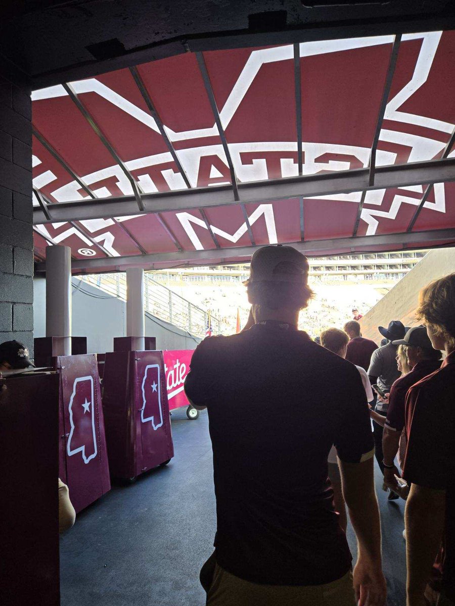 Extremely honored &amp; blessed to receive an offer to play football &amp; get a great education <a href="/msstate/">Mississippi State</a> <a href="/HailStateFB/">Mississippi State Football</a>. So grateful for <a href="/CoachCliffOdom/">Cliff Odom</a> <a href="/coach_connors1/">Joey Connors</a> <a href="/Coach_Leb/">Jeff Lebby</a> for this incredible opportunity to be a Bulldog. <a href="/KPark_Football/">PARK FOOTBALL</a> #HailState 

<a href="/HKA_Tanalski/">Adam</a> <a href="/TheChrisRubio/">Rubio Long Snapping®</a>