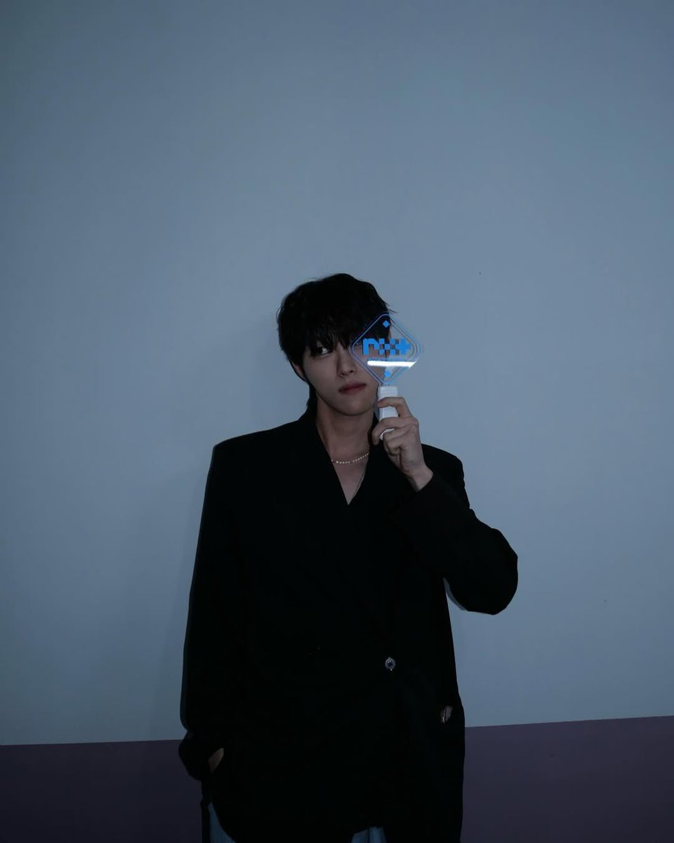 LJHGLOBAL's tweet photo. [📸] INSTAGRAM POST

End

#이지훈 #LEEJIHOON https://t.co/gHwjEY0Jv6