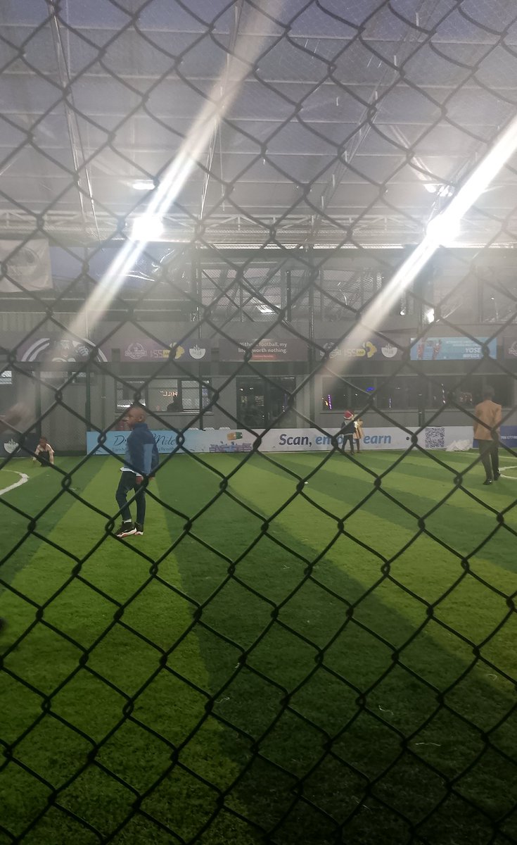 GANAHEZA16's tweet photo. Ma boys visited @coachgaelk 's KU house before Mzei entered. 🥰 That investment is on another level 🔥 it's full of innovation!!!
It's great to see HE visiting his people's investments👏🇷🇼
#Rwanda
#Development
#RwandaSuccess https://t.co/d0HmPQG5Li