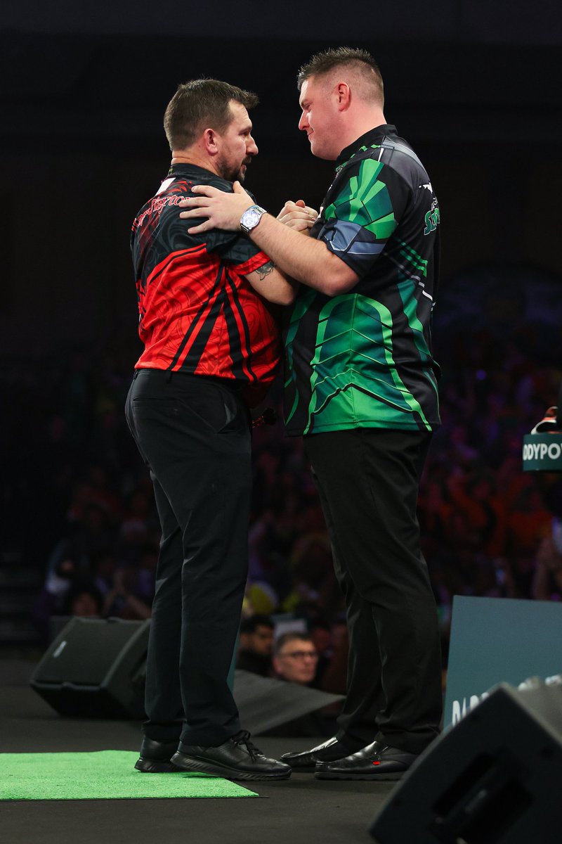 Jonny Clayton tweet media