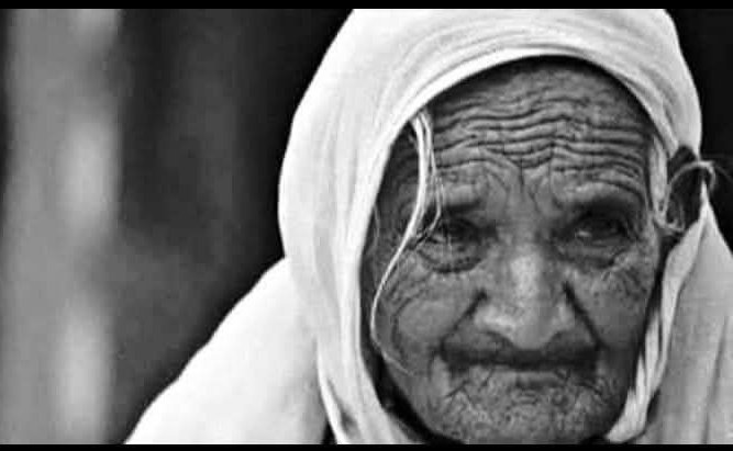 اب  میرے  سائے  سے  ڈرتے  ہیں 🖤
دوڑ کر خود میری آغوش میں آنے والے🥀🥀