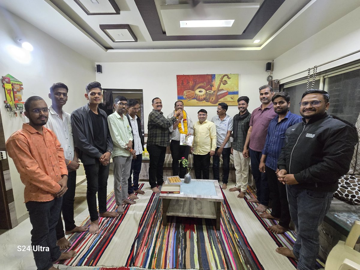 AbvpBeed's tweet photo. अखिल भारतीय विद्यार्थी परिषद देवगिरी प्रदेश अध्यक्ष म्हणून प्रा.डॉ.सचिन कंदले यांची वर्ष २०२४-२५साठी पुनर्निर्वाचन झाल्याबद्दल अभिनंदन व शुभेच्छा देण्यात आल्या,यावेळी बीड जिल्हाप्रमुख प्रा.डॉ.अरुण दैतकार पाटील,बीड शहरअध्यक्ष प्रा.डॉ. जगन्नाथ चव्हाण, https://t.co/W9wkE12Tl5