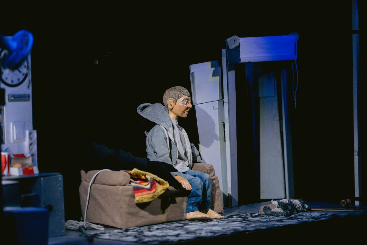 Compartimos estas bonitas fotos de la obra “Error 404” que nos hizo el fotógrafo Vladimir Veličković en Serbia 🇷🇸 

Con el apoyo de la Embajada de España en Serbia

#teatro #títeres #marionetas #puppet #theater #puppettheatre #teatrodetíteres