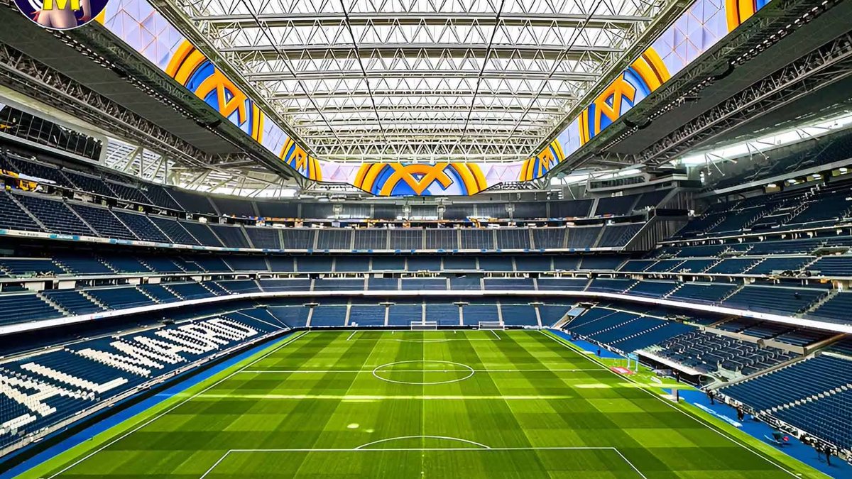 UniCatolicos_es's tweet photo. El Real Madrid plantea retirar el nombre de Santiago del estadio ‘Santiago Bernabéu’ por efectos comerciales  con los países musulmanes.

Santiago es un nombre bíblico y al igual que la cruz del escudo que se elimina en las paginas de contenido árabe se pretende eliminar por la misma razón el nombre para así llegar mas al mercado arabe y hacer mas universal la marca.

En la web ningún producto de merchandising del estadio incluye el nombre de Santiago.