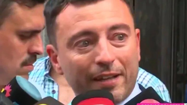 La cara del Diputado más servil y arrastrado que existe.